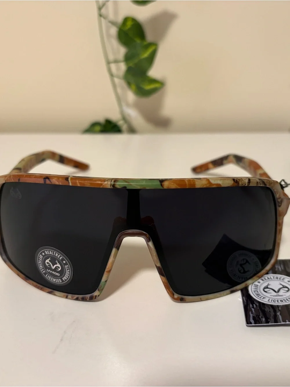 Realtree Camouflage Shield Sunglasses with Black Lenses